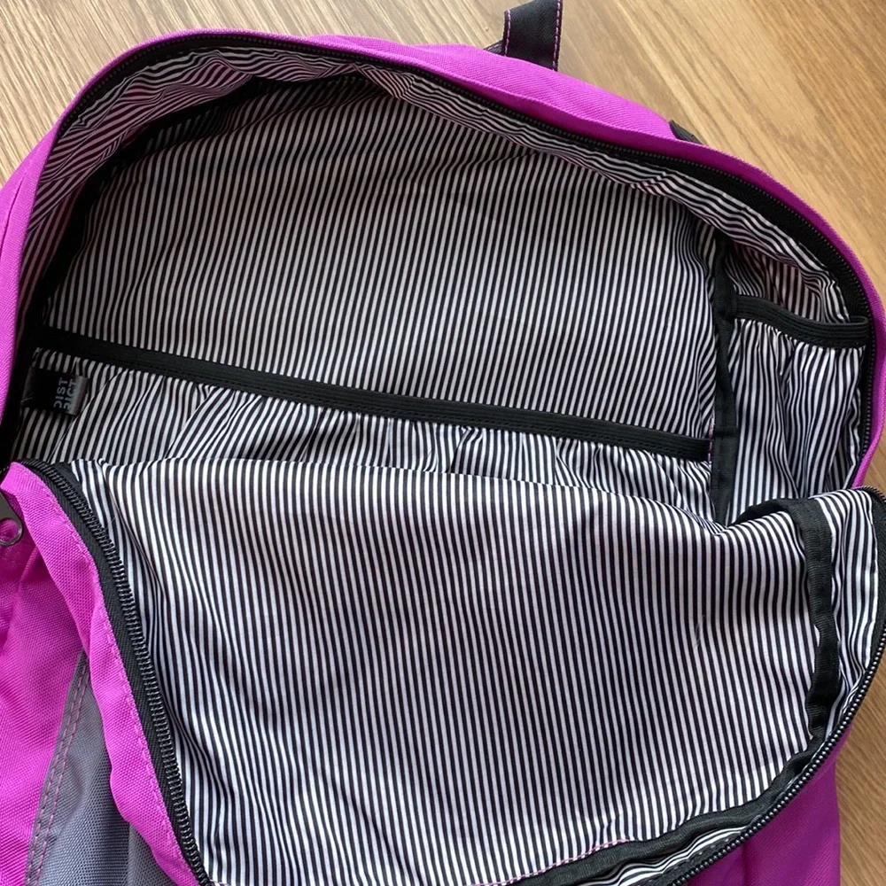 Backpack - Picture 3 of 3